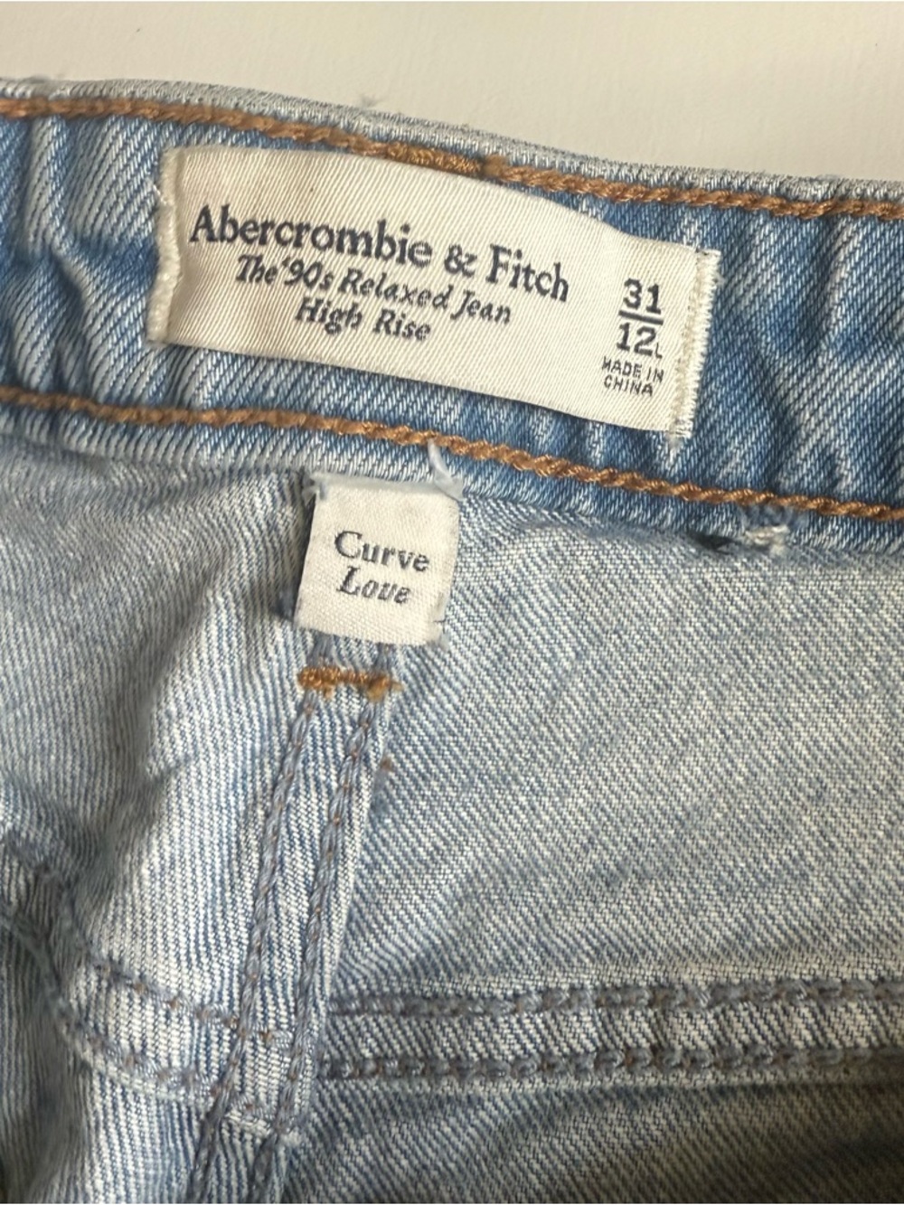 Abercrombie and Fitch Distressed Jeans Size 12 31" waist curve love 90's relaxed - Picture 8 of 14